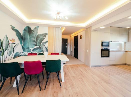 Rainforest Apartament Ghimbav エクステリア 写真