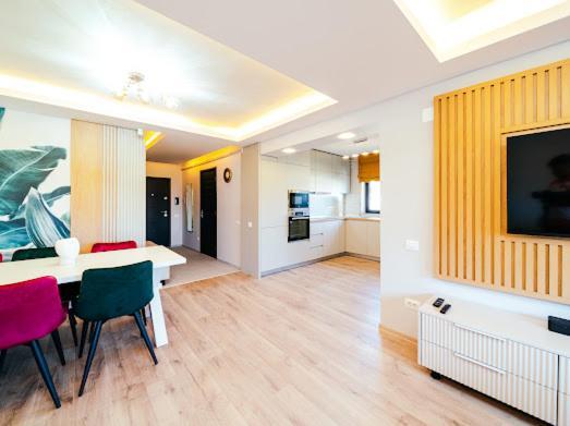Rainforest Apartament Ghimbav エクステリア 写真